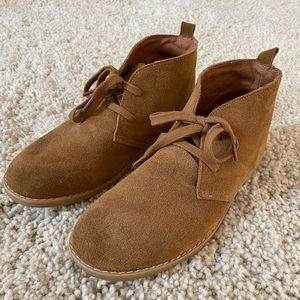 GAP Boys Chukka Boot - size 5 - cognac